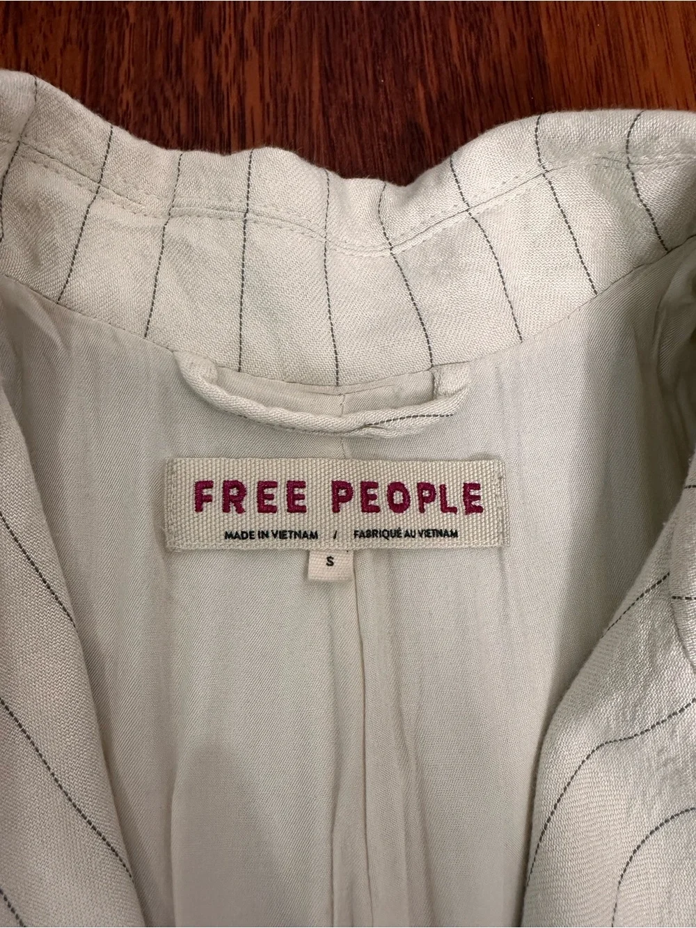 Free People Light Beige Linen blend pinstripe Blazer. Lagenlook. Relaxed fit. S